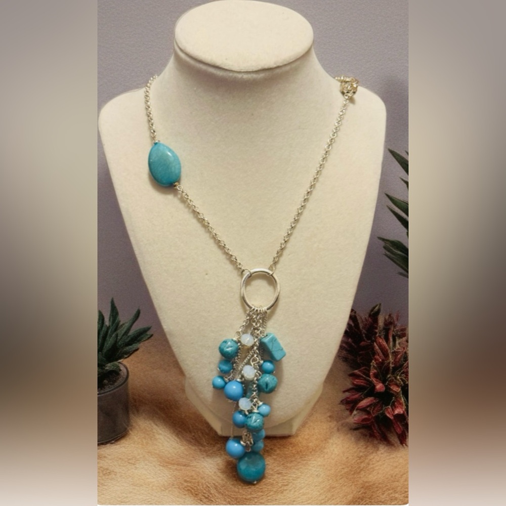 0111 Silver and Blue Beaded Necklace